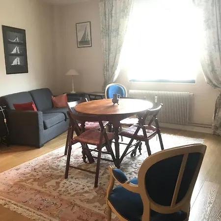 Apartment 2 Pieces Sur *