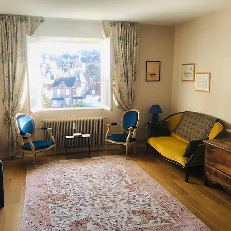 Apartment 2 Pieces Sur Blonville-sur-Mer